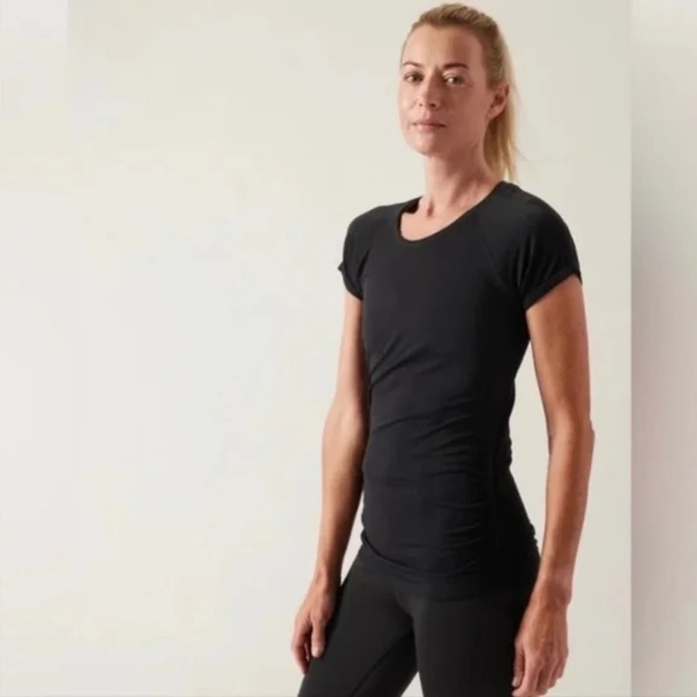 Athleta Women’s Speedlight Seamless Tee in Black Size Small Athletic top - Picture 3 of 6